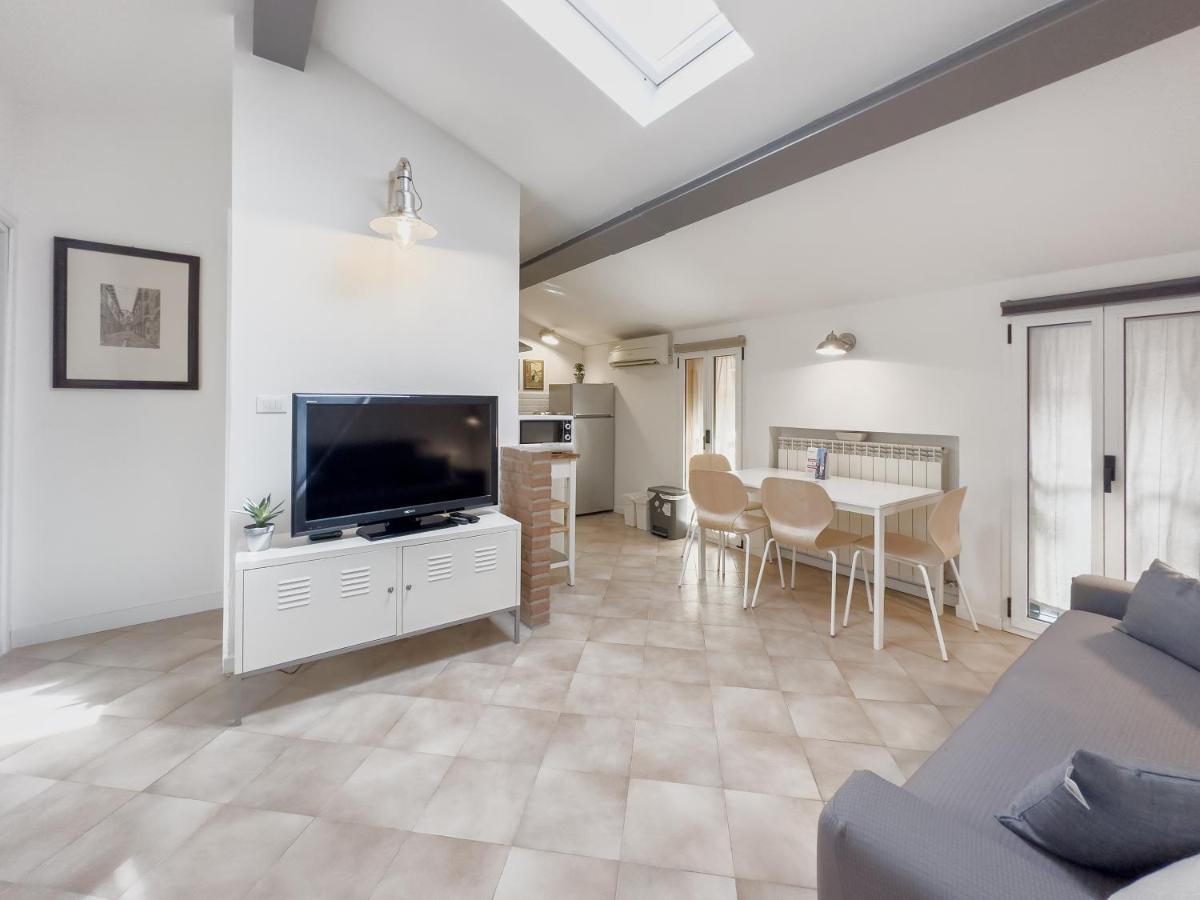 Realkasa Carro 7 Apartment Bologna Eksteriør bilde